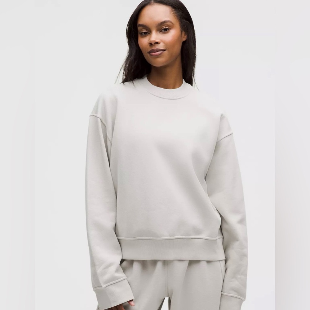 Lululemon brushed softstreme sweatshirt size 8 pearl
